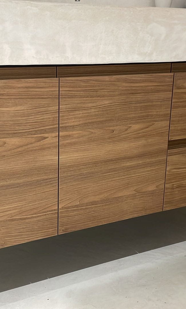 Mueble de baño de tres cuerpos - Francisco García